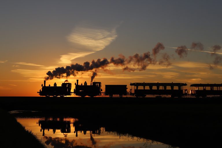 Stoomtram Borrel Express — Attracties in Hoorn