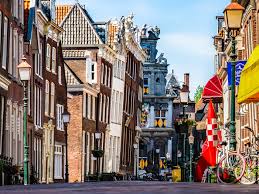 OMD: de kerk is open en er is een extra grote boekenmarkt — open-dag in Hoorn