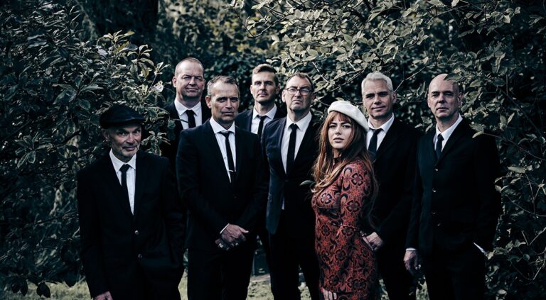 The Tibbs Jaarafsluiting in Manifesto — muziek in Hoorn