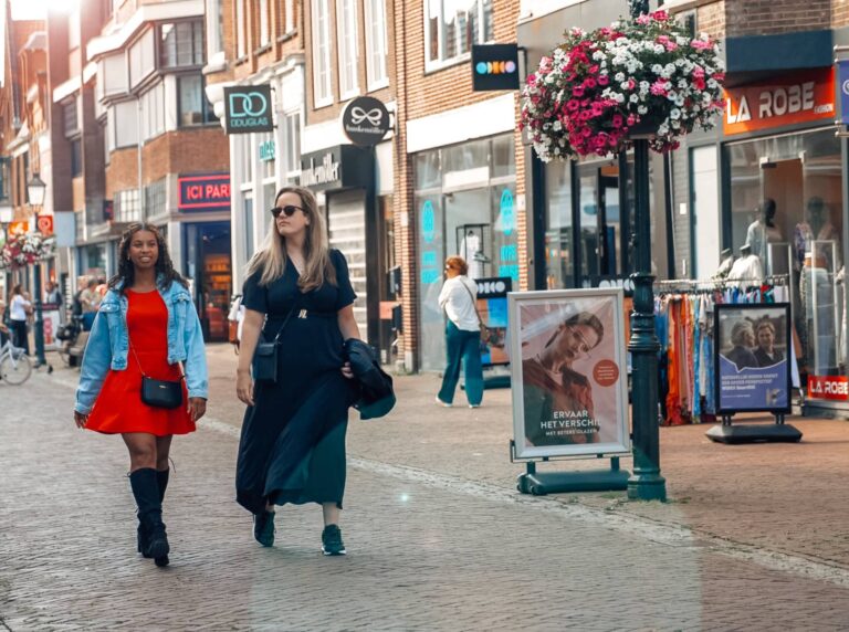 superkoopzondag — braderie-en-jaarmarkt in Hoorn